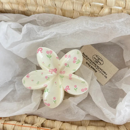 🌸 5pc Flower Hair Claw Set 🌸