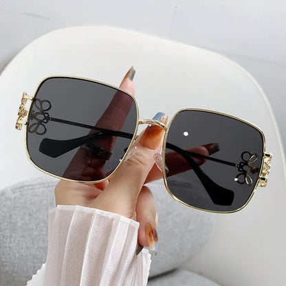 🕶️✨ Women’s Square Full Frame Sunglasses ✨🕶️