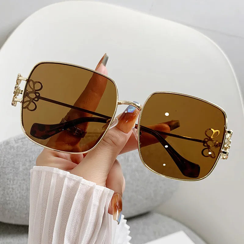 🕶️✨ Women’s Square Full Frame Sunglasses ✨🕶️