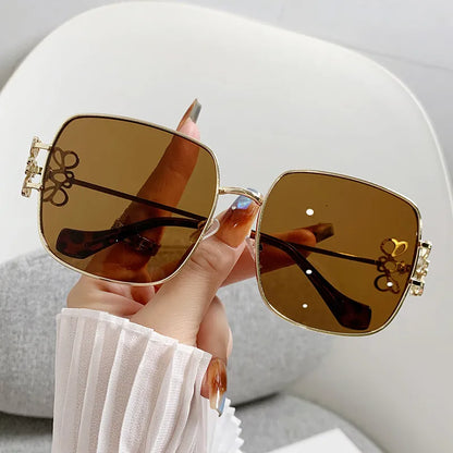 🕶️✨ Women’s Square Full Frame Sunglasses ✨🕶️