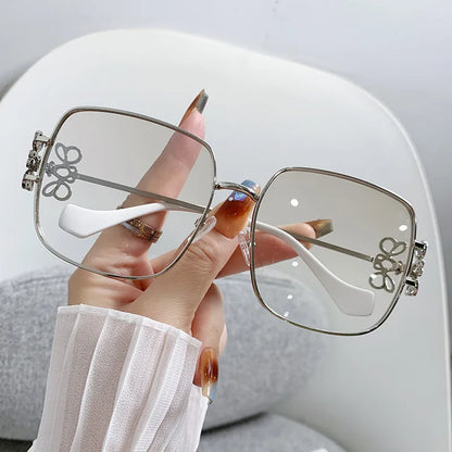 🕶️✨ Women’s Square Full Frame Sunglasses ✨🕶️