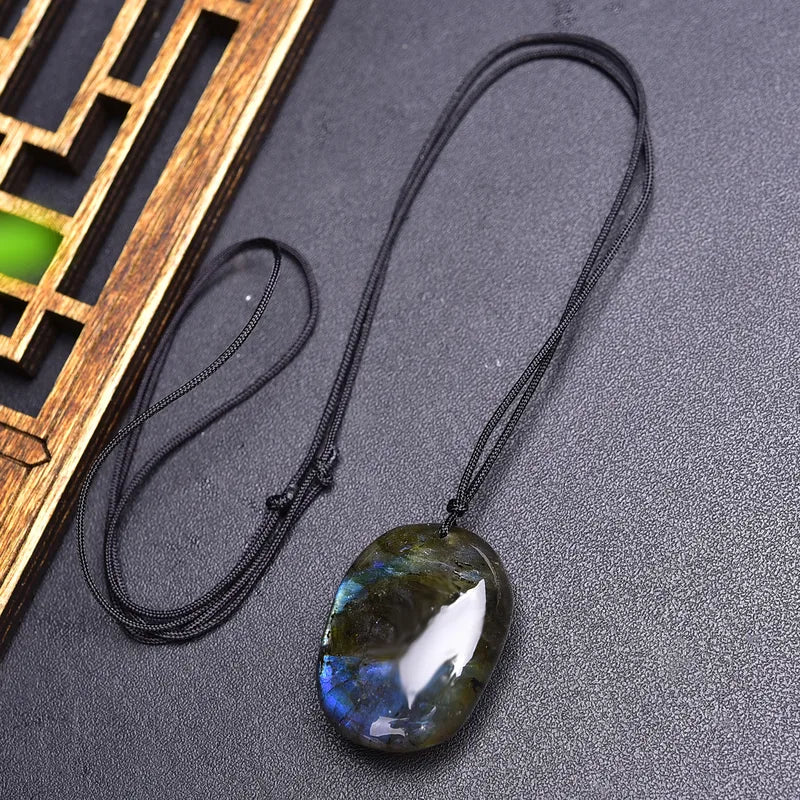 ✨ Natural Labradorite Crystal Pendant Necklace ✨