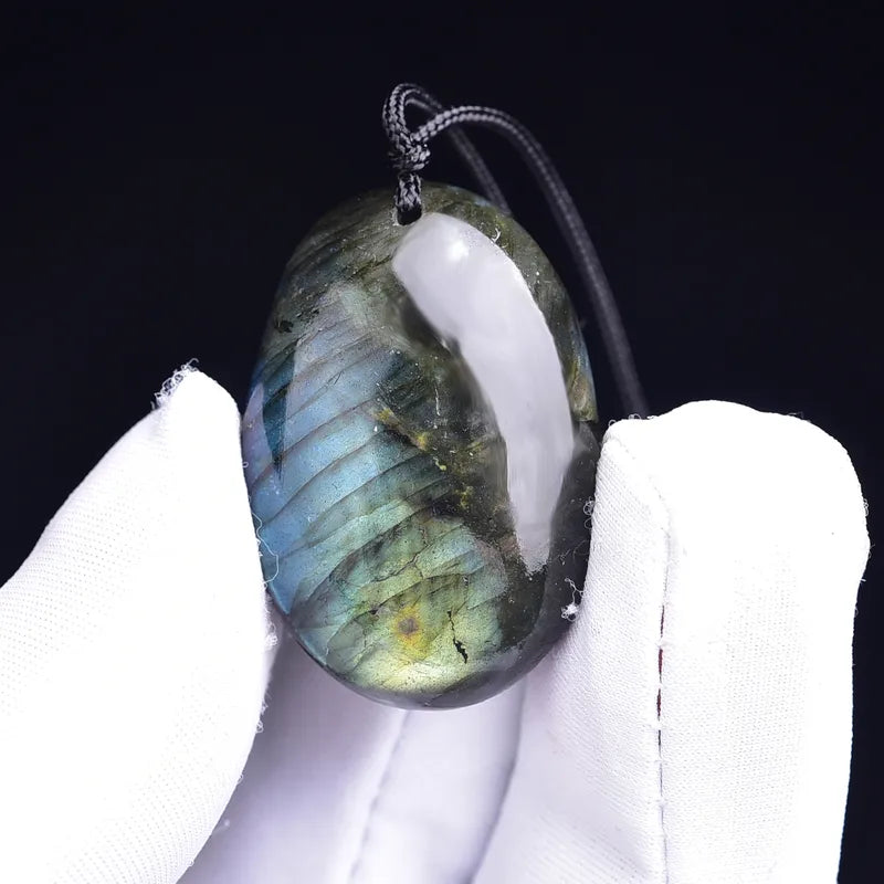 ✨ Natural Labradorite Crystal Pendant Necklace ✨