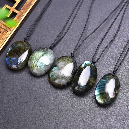 ✨ Natural Labradorite Crystal Pendant Necklace ✨