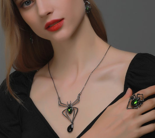 🕷️💚 Green Gemmed Spider Jewellery Set 💚🕷️