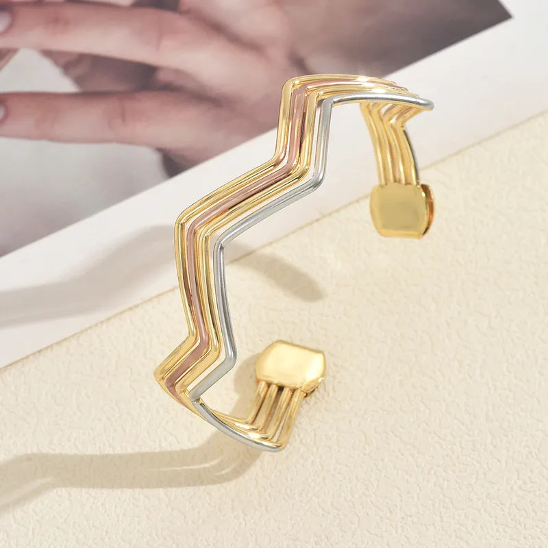 ✨ One Piece Multi-Layer Geometric Wave Bracelet ✨