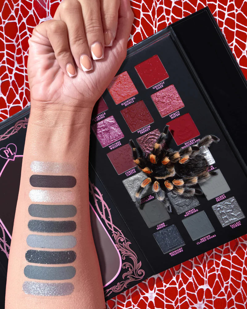 Scary Tale Ending Halloween Eyeshadow Palette