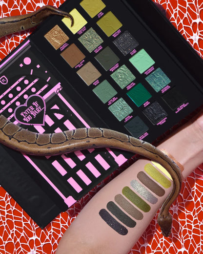Scary Tale Ending Halloween Eyeshadow Palette