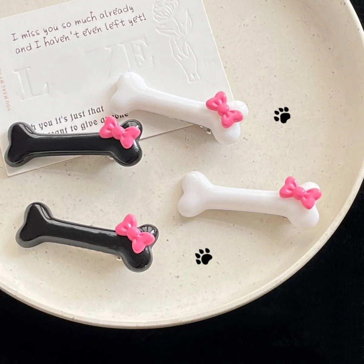 🎀 4pc Bone & Bow Hairclip Set 🎀