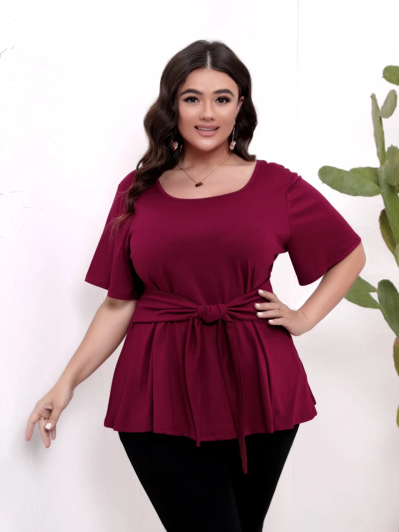 👚✨ Women’s Short Sleeve Round Neck Slimming Top ✨👚