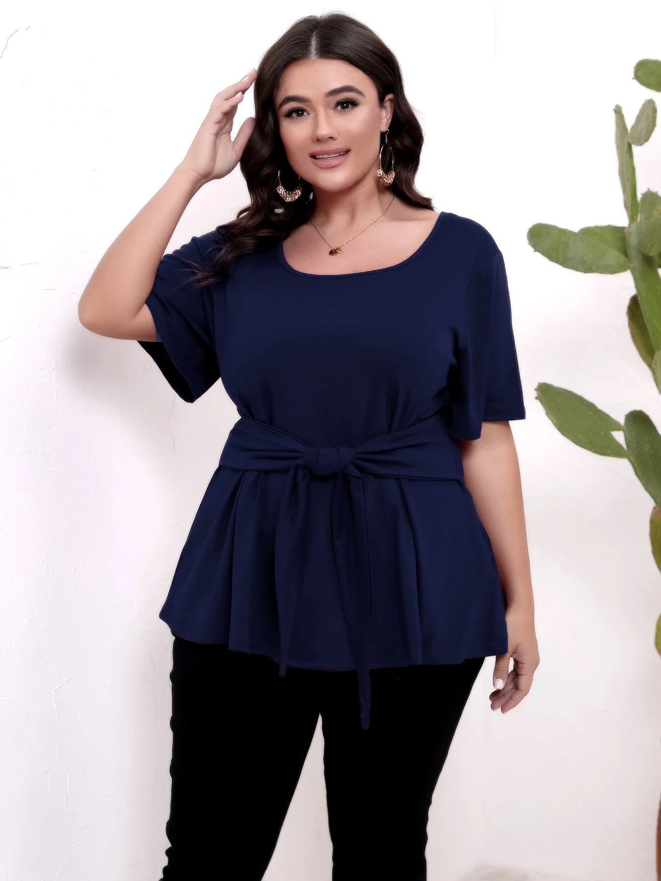 👚✨ Women’s Short Sleeve Round Neck Slimming Top ✨👚