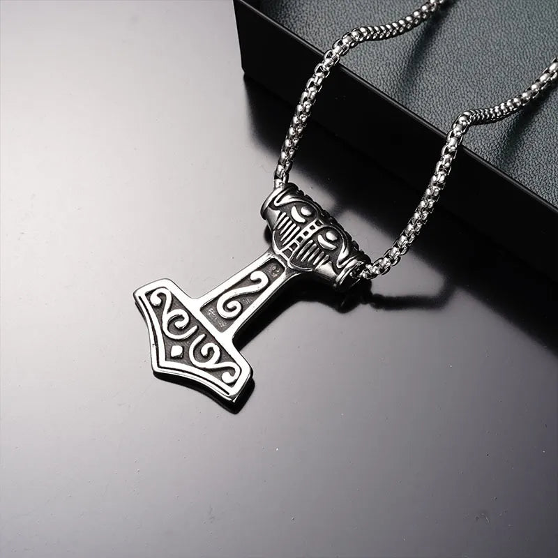 ⚡🔨 Retro Nordic Mjolnir Hammer Necklace 🔨⚡