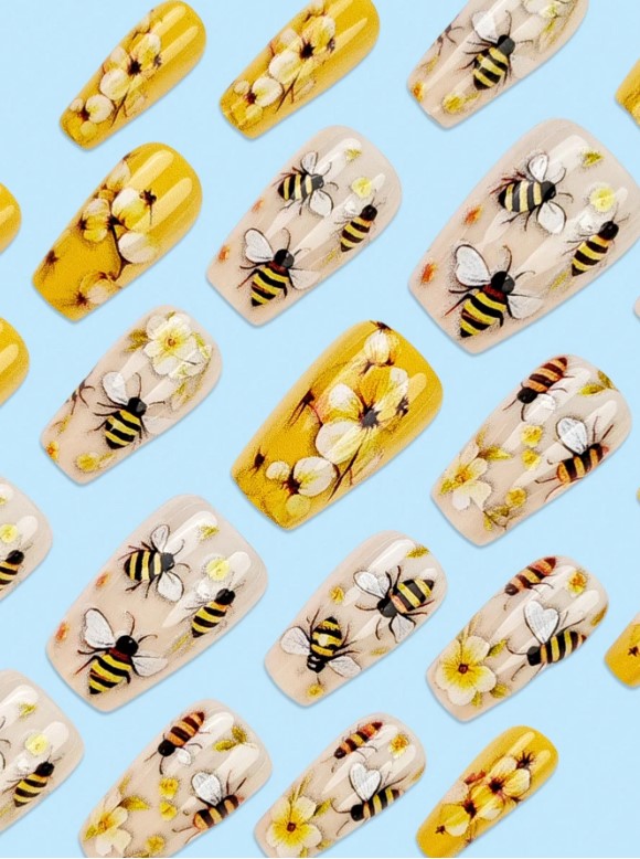 🐝  Gorgeous Floral & Bee Press-On Nails 🐝