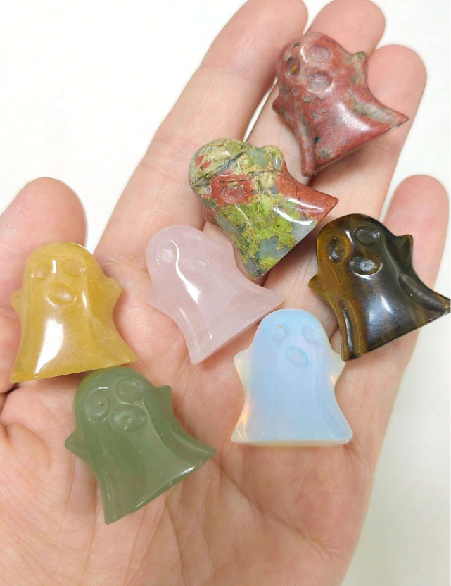 👻 Mini Ghost Crystal Carvings 👻