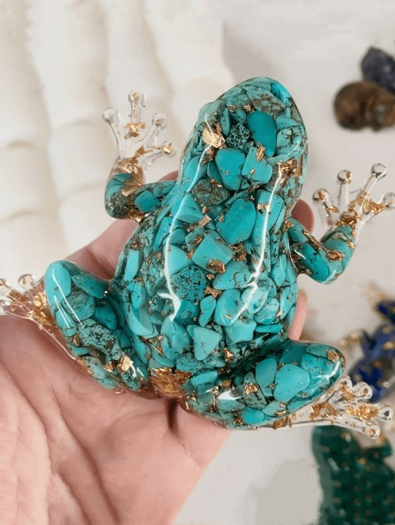 🐸 Crystal-Filled Resin Frogs 🐸