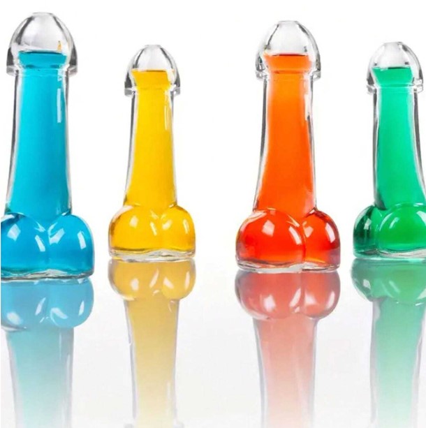🍆 Penis-Shaped Cocktail Glasses 🍸