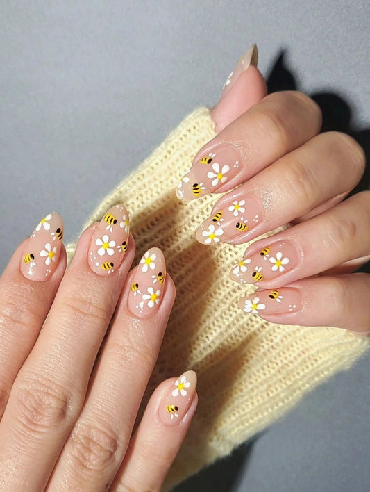 🐝 Bee & Flower False Nails 🐝