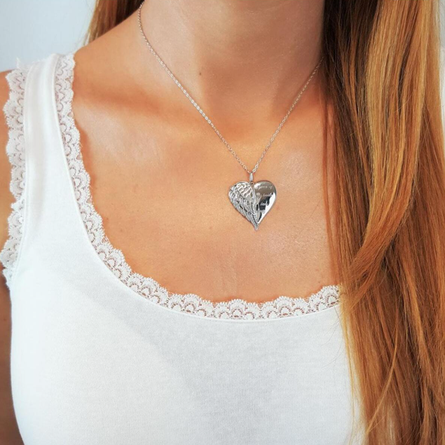 🕊️😇 Memorial "Wings" Heart Pendant Necklace 😇🕊️