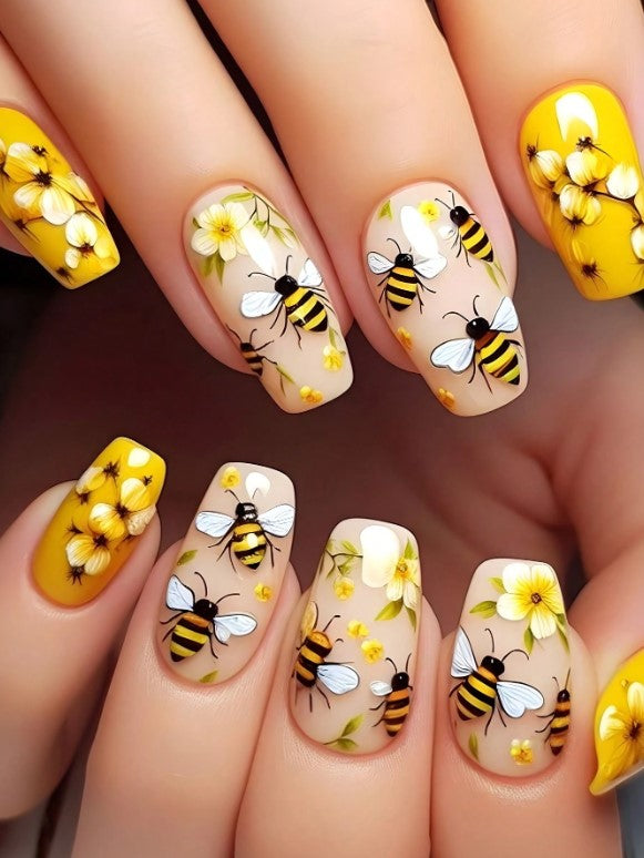🐝  Gorgeous Floral & Bee Press-On Nails 🐝