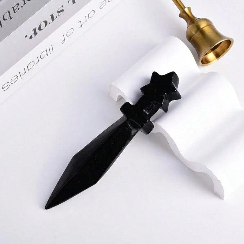 ⚔️  Unique Natural Crystal Sword Carving ⚔️