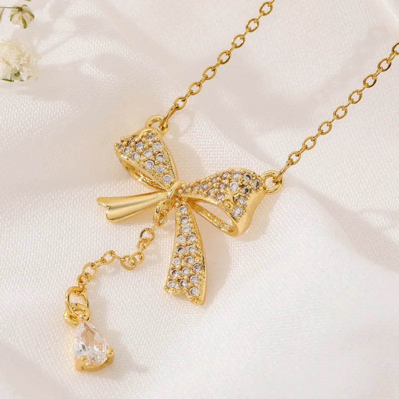 🎀✨ Simple Style Bow Rhinestone Pendant Necklace ✨🎀