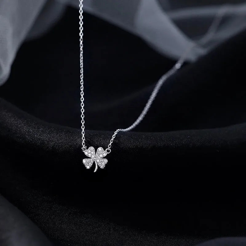 🍀 Simple Bow Knot & Four-Leaf Clover Pendant Necklace 🍀