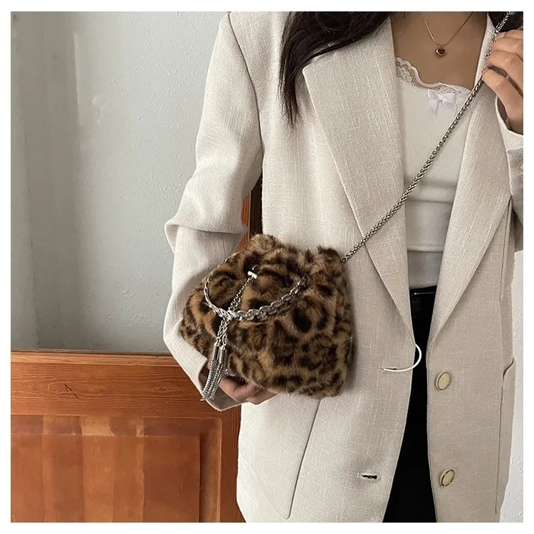 🐆 Leopard Print Plushie Bucket Handbags 🐆