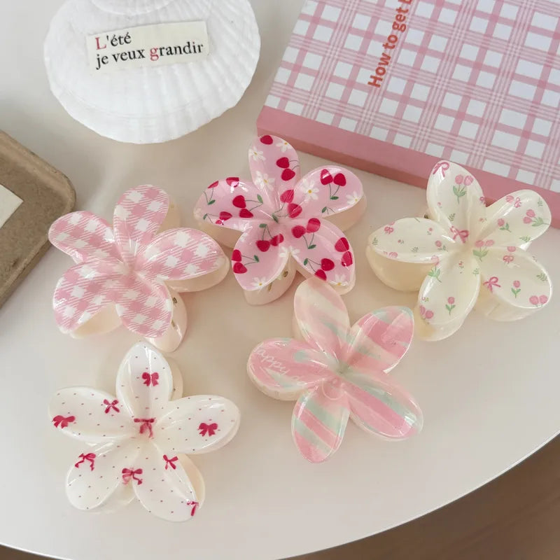 🌸 5pc Flower Hair Claw Set 🌸