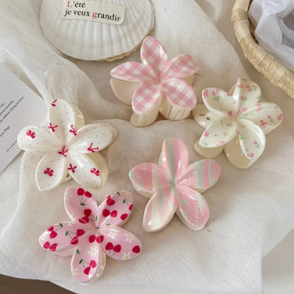 🌸 5pc Flower Hair Claw Set 🌸