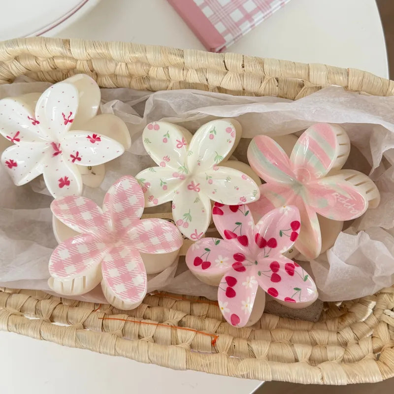 🌸 5pc Flower Hair Claw Set 🌸