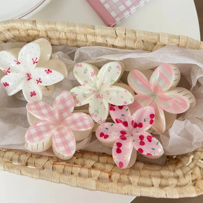 🌸 5pc Flower Hair Claw Set 🌸