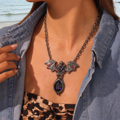 🦇💀 Skull & Bat Wings Necklace 💀🦇