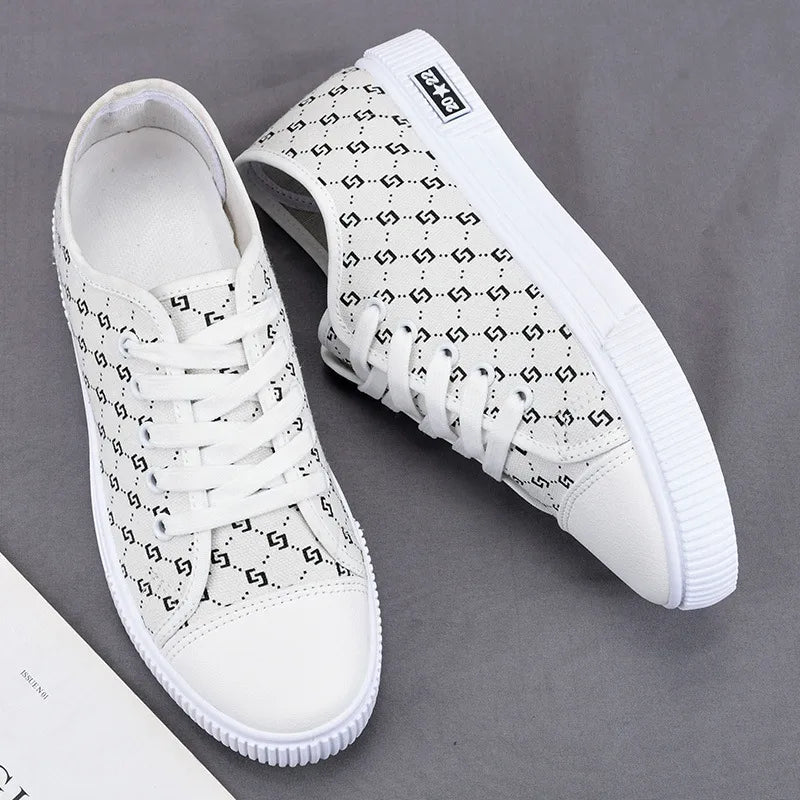 👟 Black Or White Trainers 👟
