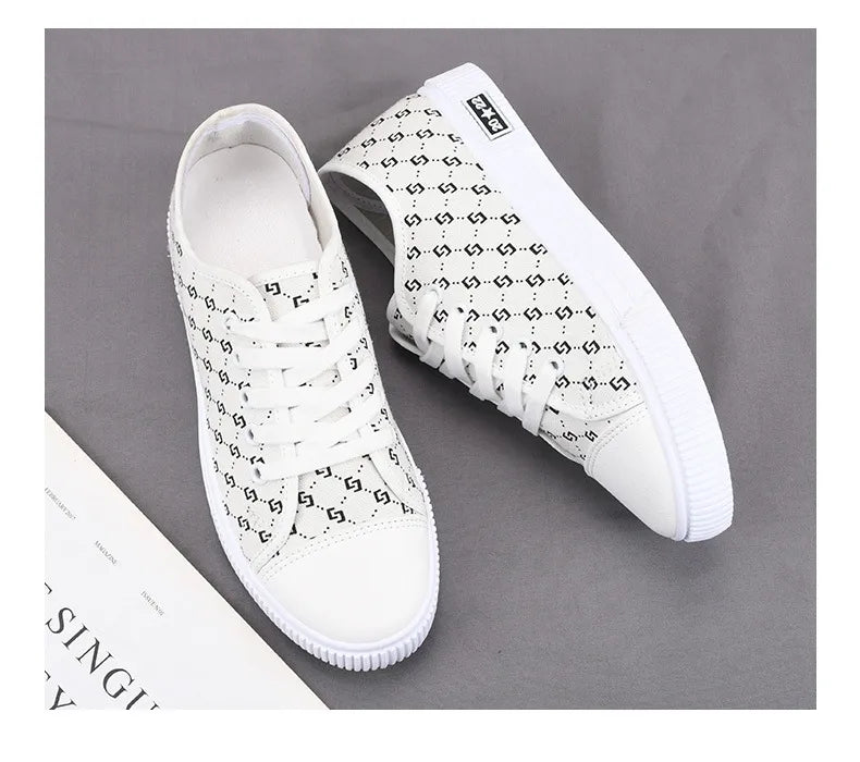 👟 Black Or White Trainers 👟