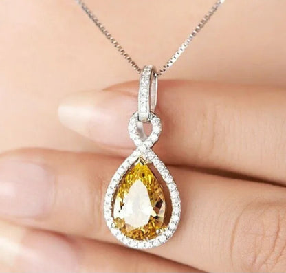 ✨💛 Topaz Necklace ✨💛