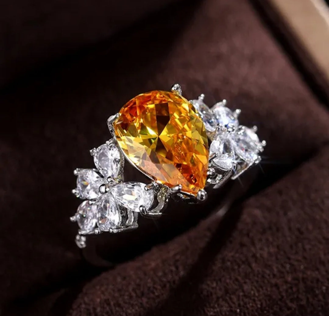 💛💍 Pear Citrine Crystal Ring 💍💛