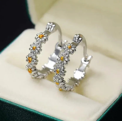 🌼 Daisy Earrings 🌼