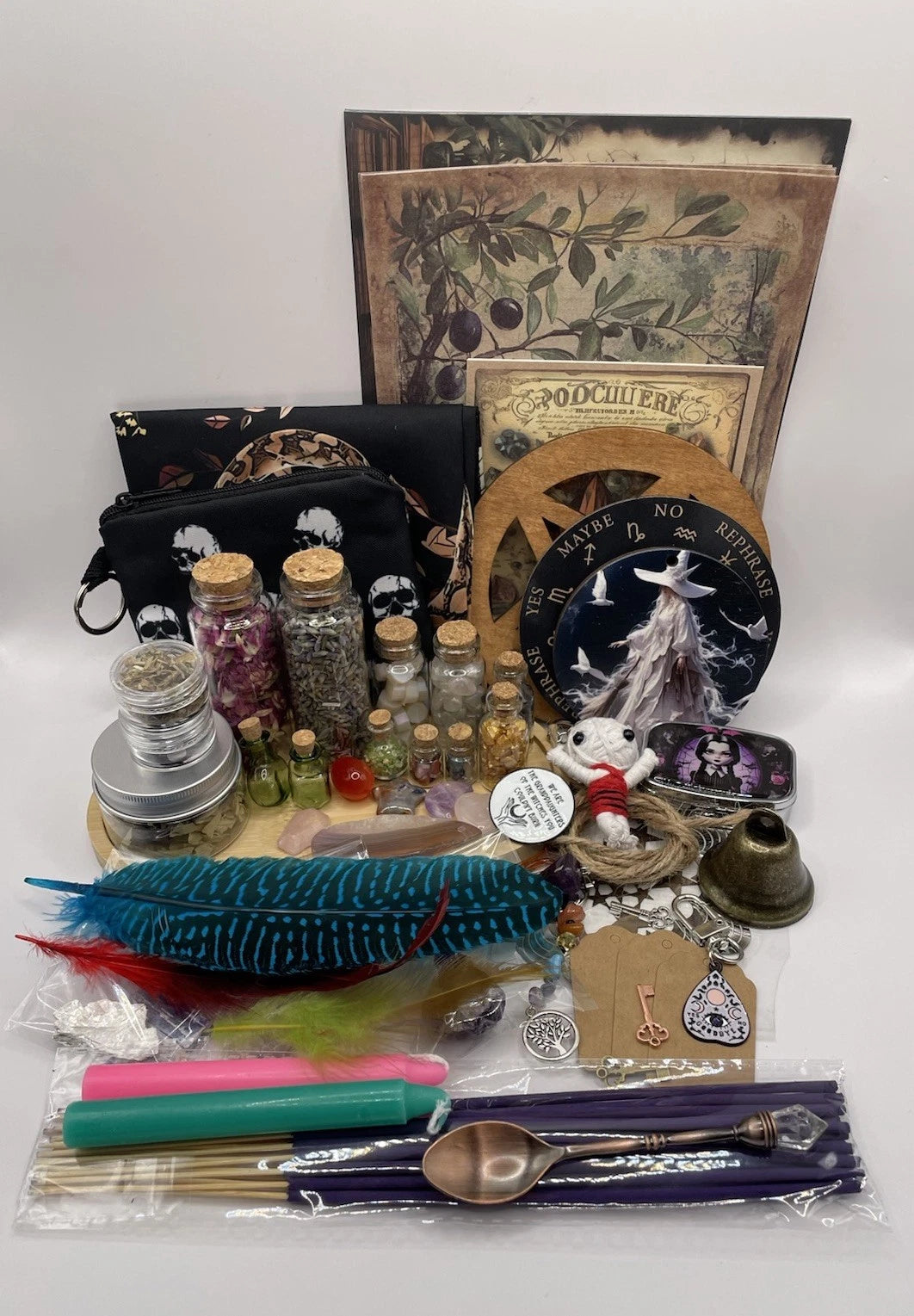 🔮✨ Novice Witch Kit – Spells, Crystals & Altar Essentials ✨🔮
