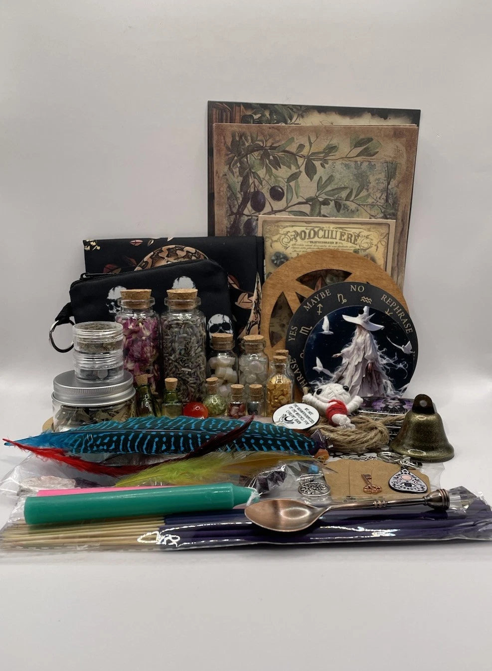 🔮✨ Novice Witch Kit – Spells, Crystals & Altar Essentials ✨🔮